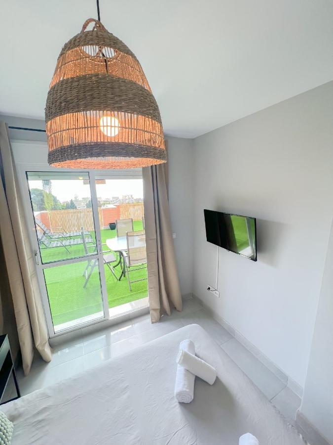 Cozy Apartment With Large Terrace Torremolinos Luaran gambar